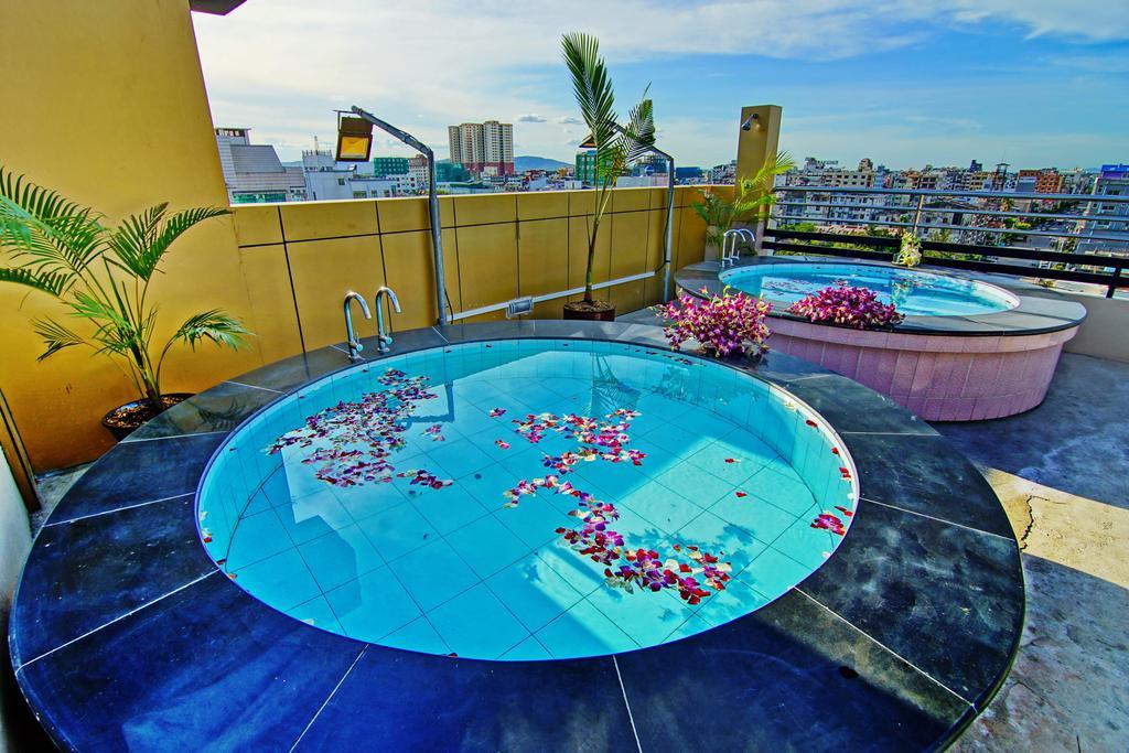 Hotel Victory Point Mandalay Bagian luar foto