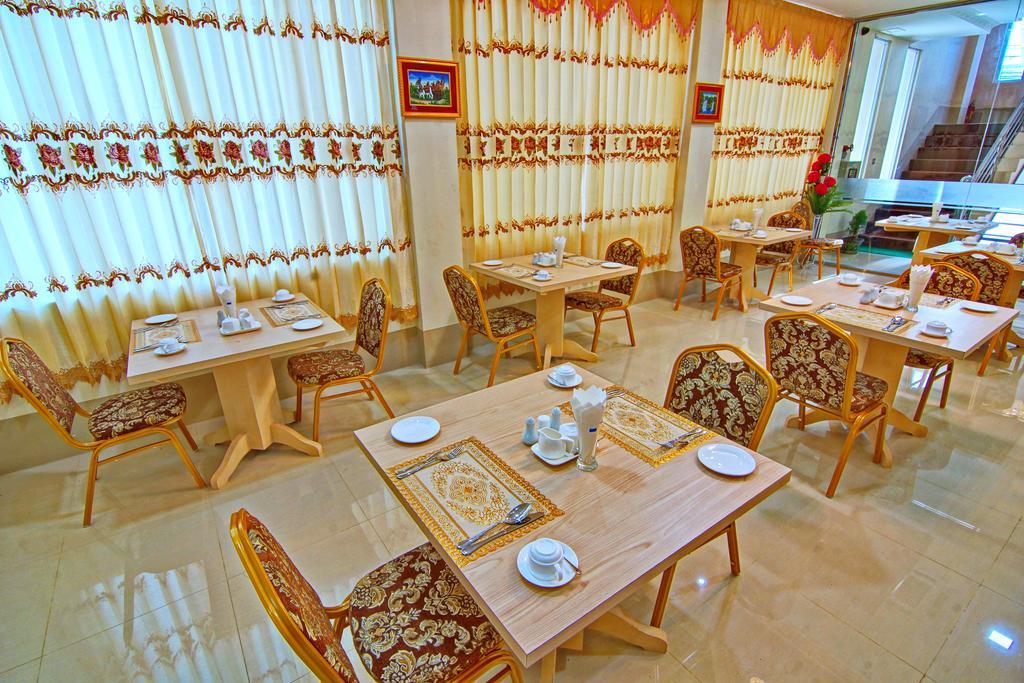 Hotel Victory Point Mandalay Bagian luar foto