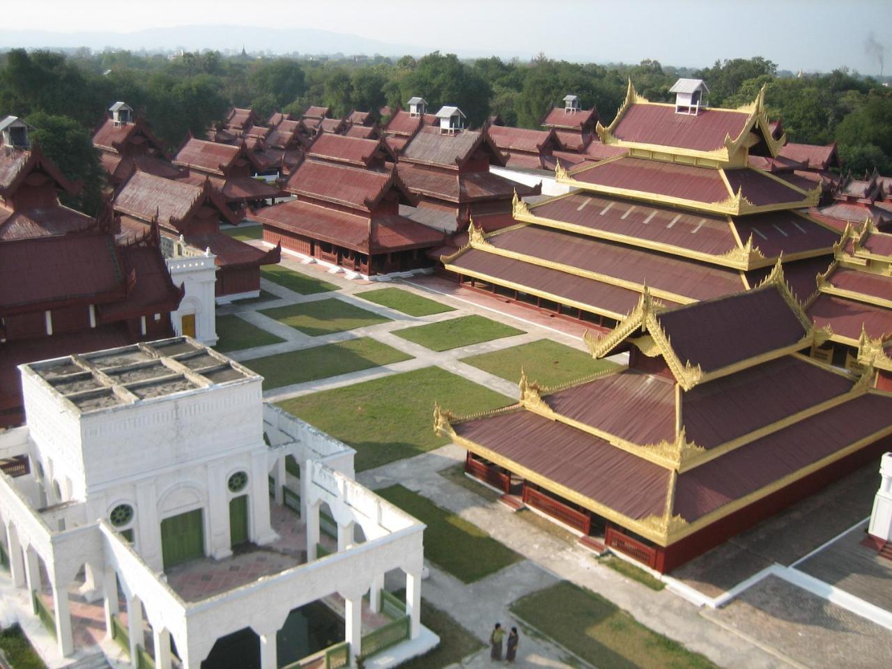 Hotel Victory Point Mandalay Bagian luar foto